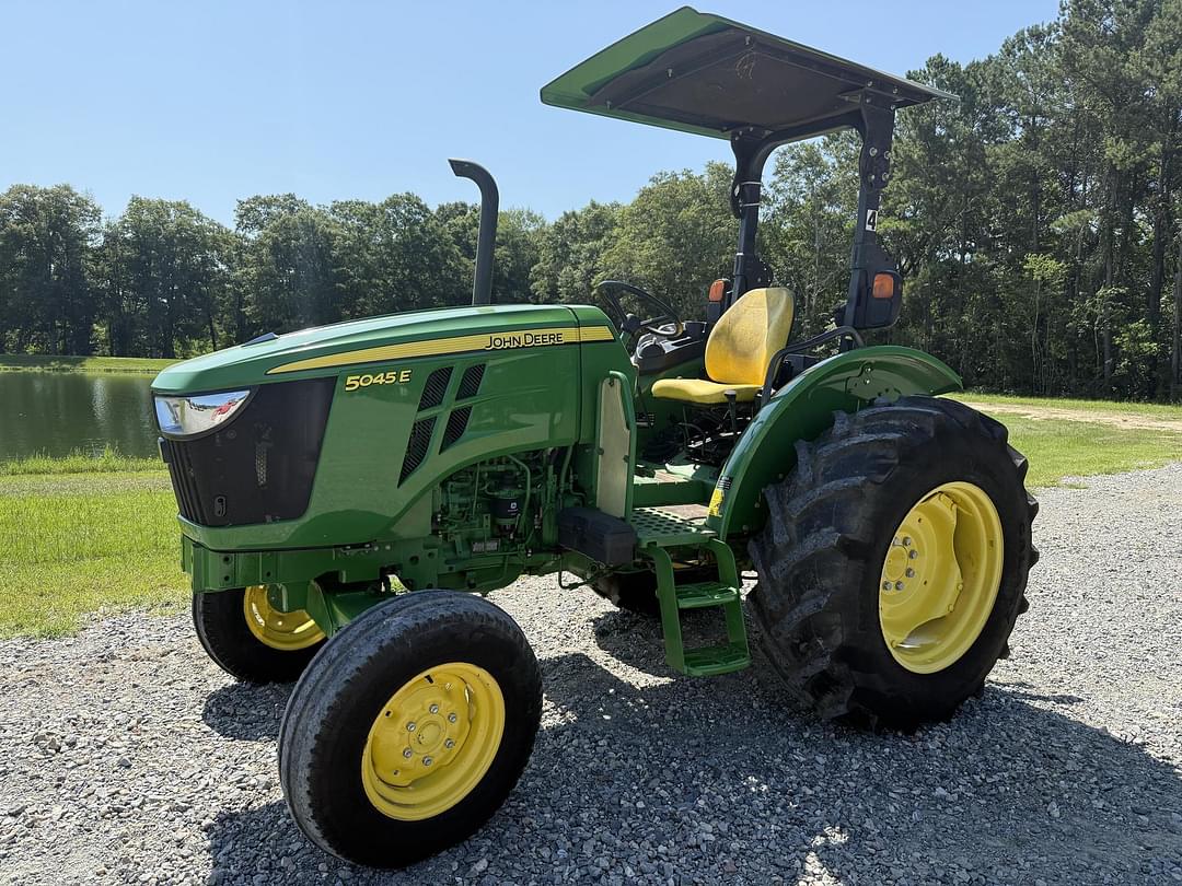Image of John Deere 5045E Primary image