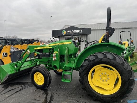 Image of John Deere 5045E equipment image 1