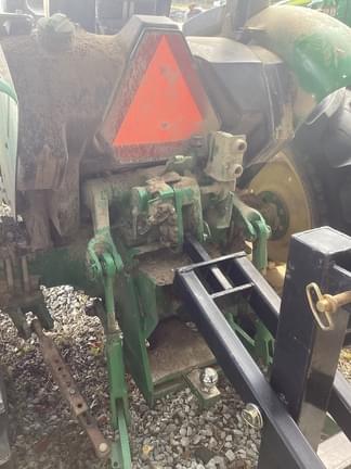 Image of John Deere 5045E equipment image 3