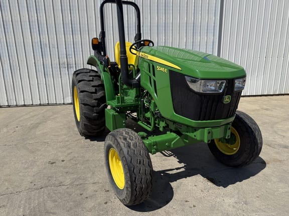 2018 John Deere 5045E Equipment Image0