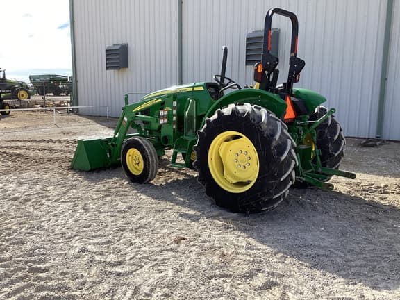 Image of John Deere 5045E equipment image 2