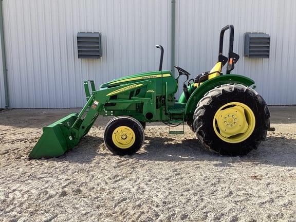 2018 John Deere 5045E Equipment Image0