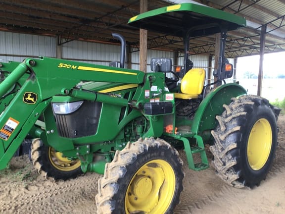 2018 John Deere 5045E Equipment Image0