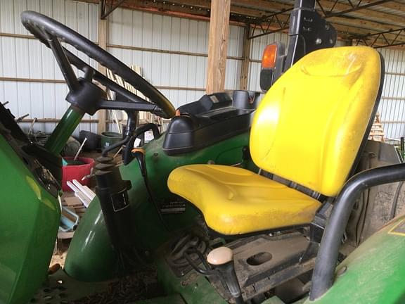 Image of John Deere 5045E equipment image 2