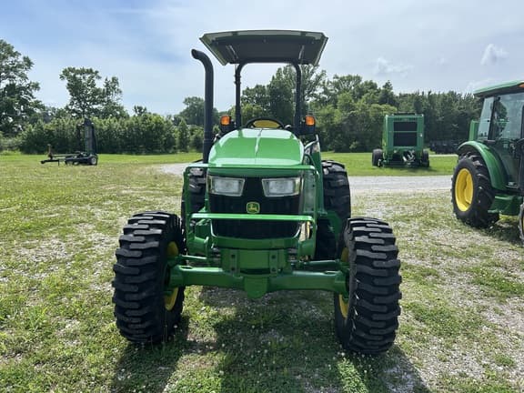 Image of John Deere 5045E equipment image 1