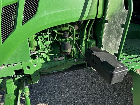 Image of John Deere 5045E equipment image 3