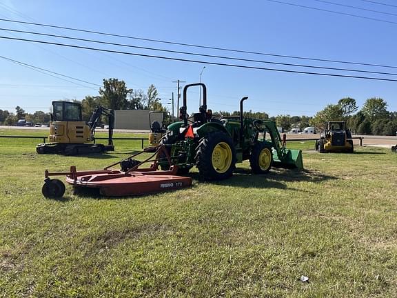 Image of John Deere 5045E equipment image 2