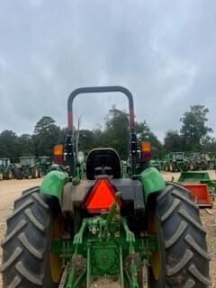 Image of John Deere 5045E equipment image 3