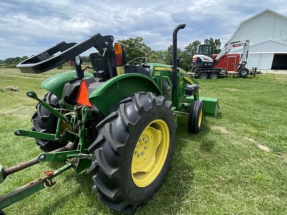 Image of John Deere 5045E equipment image 1