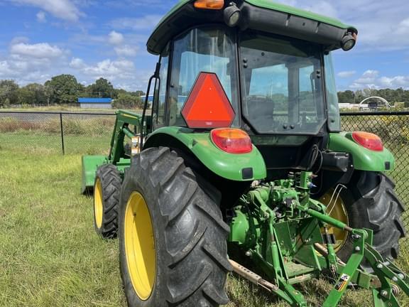 Image of John Deere 5055E equipment image 2