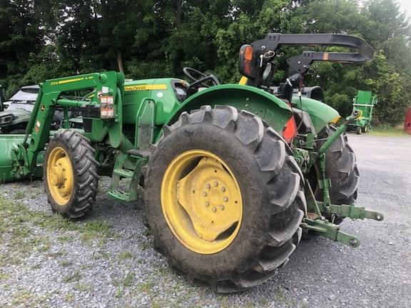 Image of John Deere 5055E equipment image 3