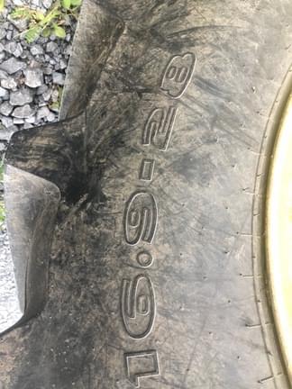 Image of John Deere 5055E equipment image 4