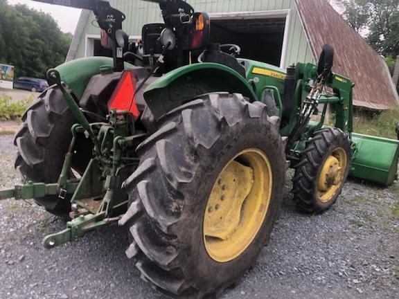 Image of John Deere 5055E equipment image 1