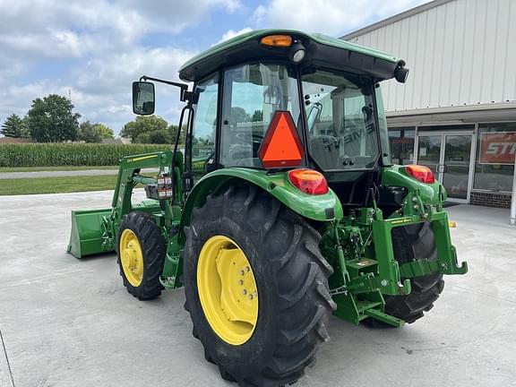 Image of John Deere 5055E equipment image 4