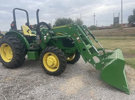 Image of John Deere 5055E equipment image 3