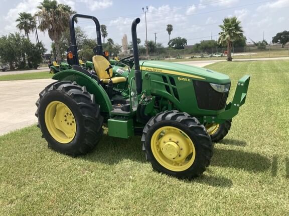 Main image John Deere 5055E