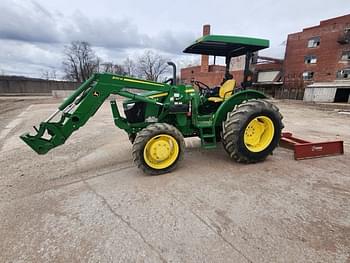 2018 John Deere 5055E Equipment Image0