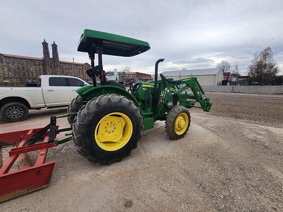 Image of John Deere 5055E equipment image 2