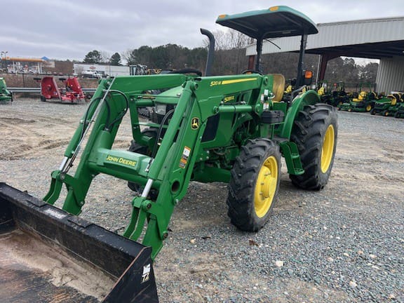 Main image John Deere 5055E