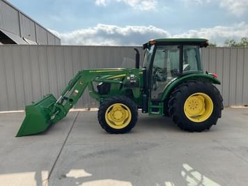 Main image John Deere 5055E