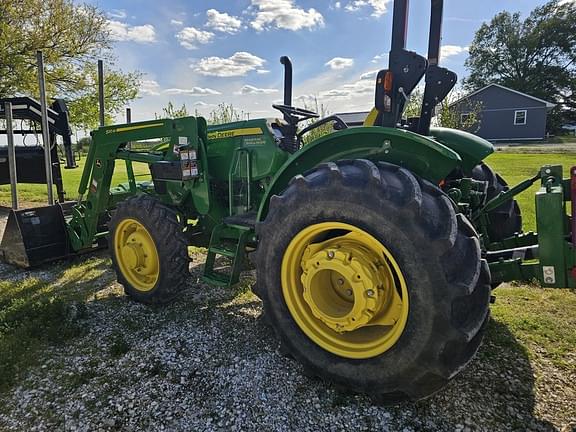 Image of John Deere 5055E equipment image 2