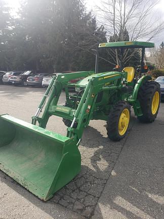 Main image John Deere 5055E