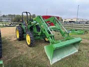 Main image John Deere 5055E