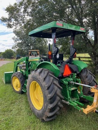 Image of John Deere 5055E equipment image 1
