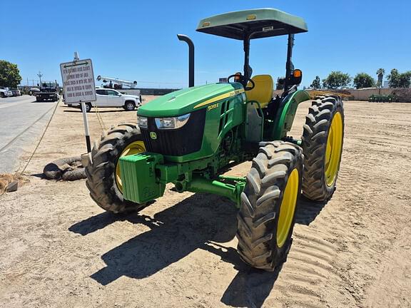 Image of John Deere 5055E equipment image 1