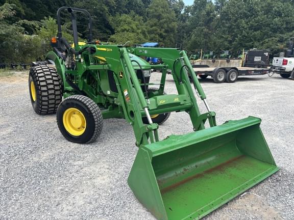 Image of John Deere 5055E equipment image 1