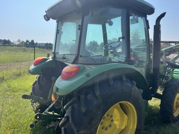 Image of John Deere 5055E equipment image 2