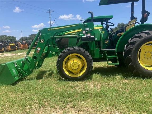 Image of John Deere 5055E equipment image 1