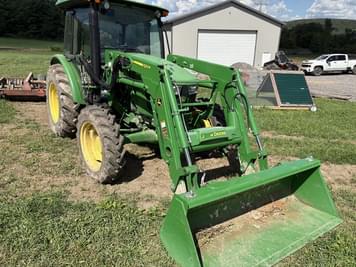 Main image John Deere 5055E