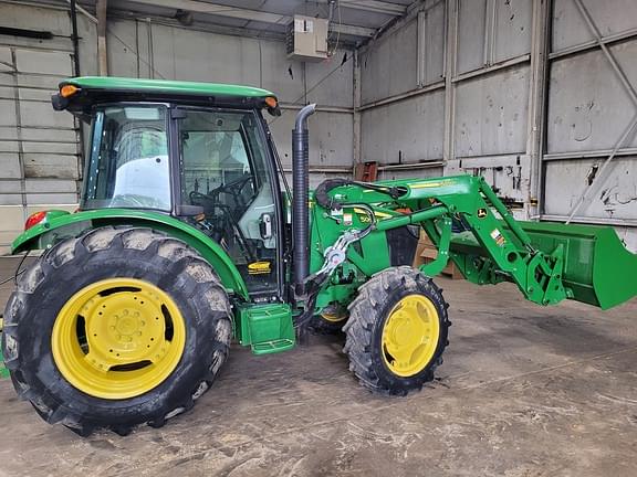 Image of John Deere 5055E equipment image 1