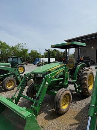 Image of John Deere 5055E equipment image 2