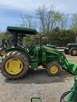 Image of John Deere 5055E equipment image 4