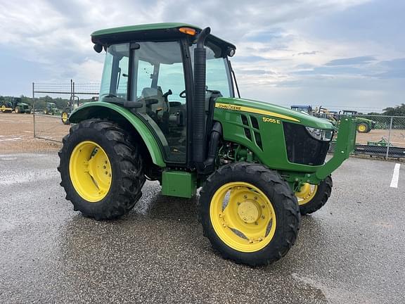 Image of John Deere 5055E Primary image