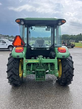 Image of John Deere 5055E equipment image 3