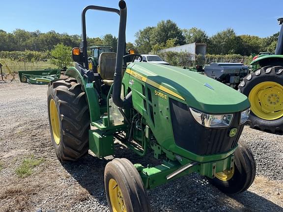 Image of John Deere 5055E Primary image