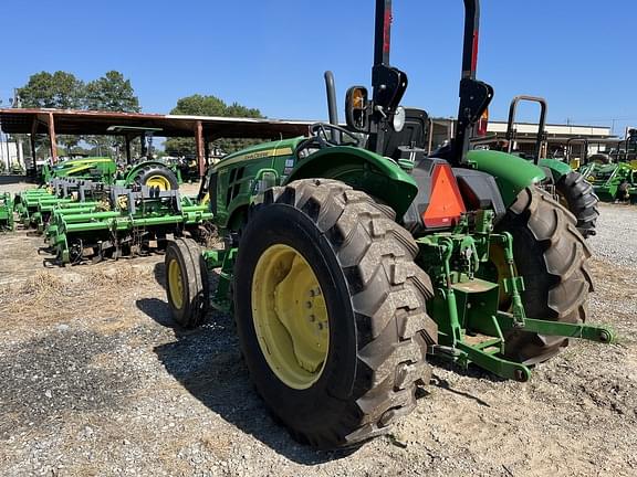 Image of John Deere 5055E equipment image 2