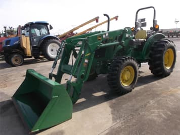 Main image John Deere 5055E