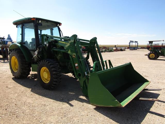 Image of John Deere 5055E equipment image 4