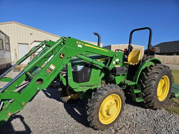 Main image John Deere 5055E