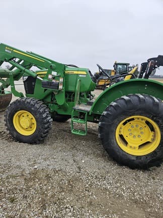 Main image John Deere 5055E