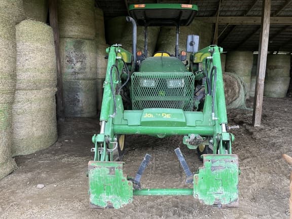 Image of John Deere 5055E equipment image 3