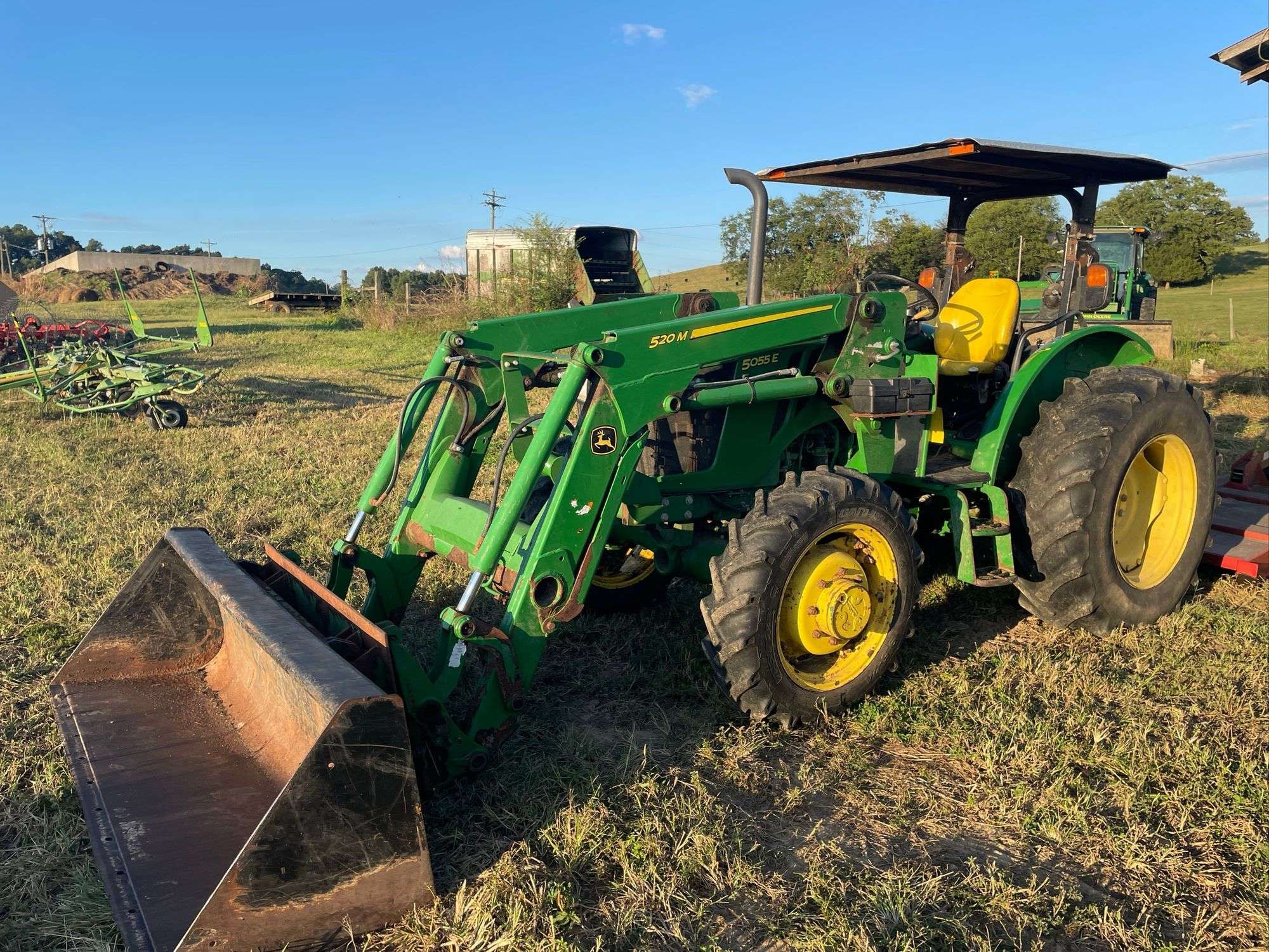 2018 John Deere 5055E Equipment Image0