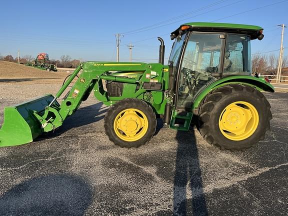 Image of John Deere 5065E equipment image 1