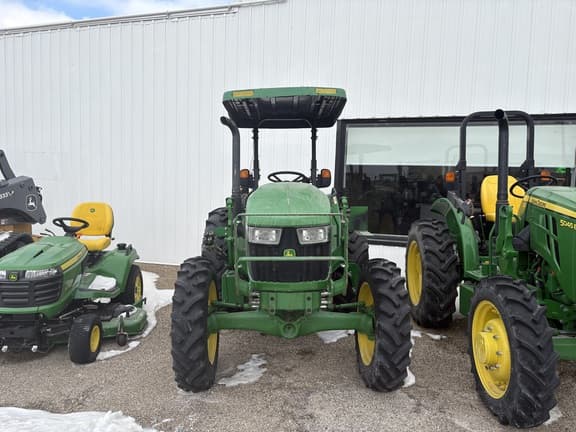 Image of John Deere 5065E equipment image 1