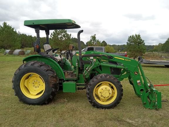 Image of John Deere 5065E Primary image