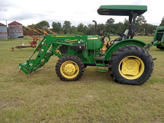 Image of John Deere 5065E equipment image 1